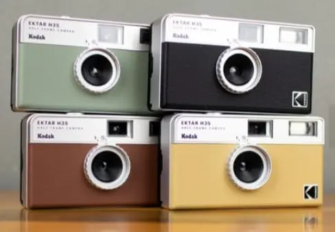 מצלמת קודק Kodak Ektar H35 היא מצלמת פילם חצי-פריימים